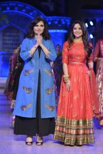 Sonalee Kulkarni walk the ramp for Neeta Lulla Show at Make in India show at Prince of Wales Musuem with latest Bridal Couture in Mumbai on 17th Feb 2016